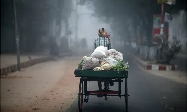 বৃষ্টিপাতের আশঙ্কা থাকলেও তাপমাত্রার উন্নতির প্রবল সম্ভাবনা