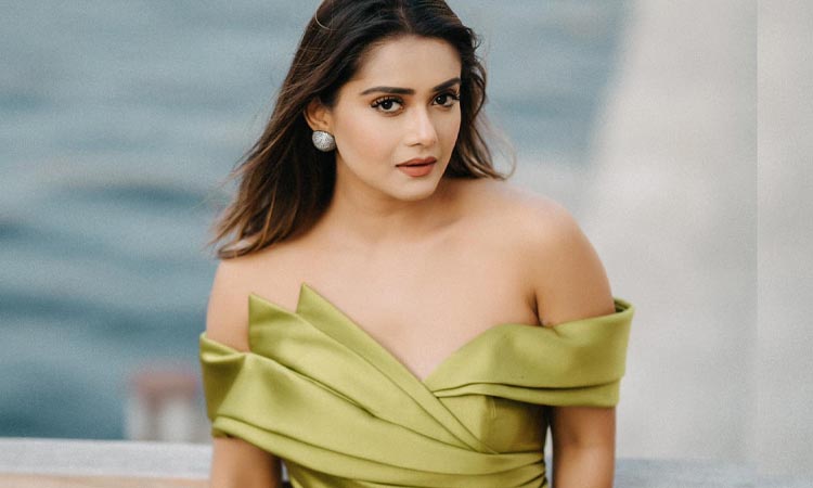 ভক্তদের সঙ্গে সময় কাটাবেন তানজিন তিশা