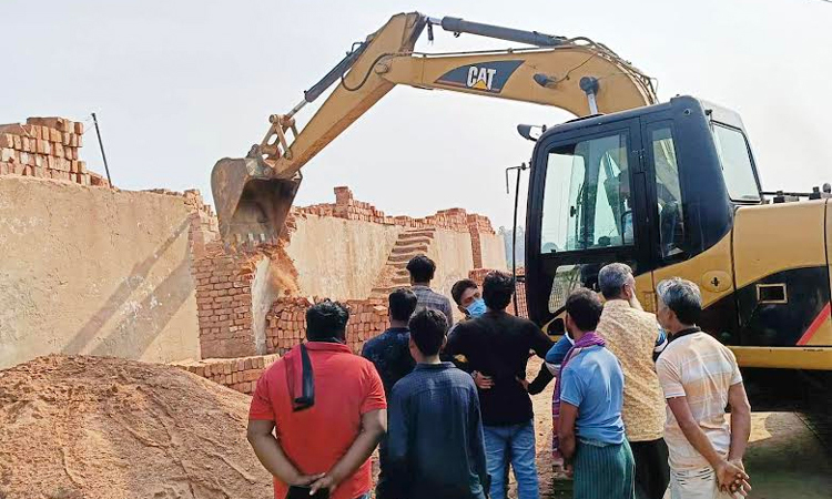নারায়ণগঞ্জে ১৯ ইটভাটাকে ৭০ লাখ টাকা জরিমানা