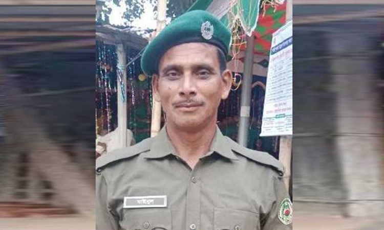 রাজশাহী রেল স্টেশনে যুবকের ঘুষিতে আনসার সদস্য নিহত
