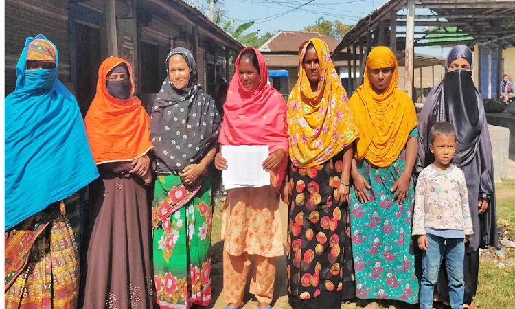 টিসিবি পণ্য: কার্ডপতি ৬শ টাকা দিয়েও মেলেনি কার্ড, কার্ড মিলছে চেয়ারম্যানের টোকেনে