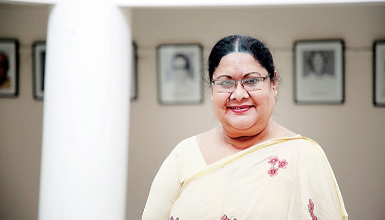 অভিনেত্রী সুজাতা হাসপাতালে ভর্তি