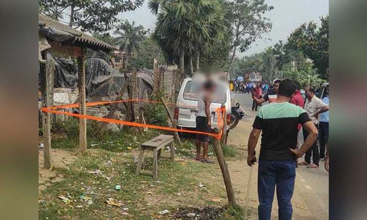 ভালোবাসা দিবসে যুবকের কাণ্ড