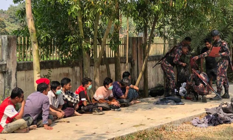 মিয়ানমারের সেনা ঐক্যে ফাটল, বাড়ছে আত্মসমর্পণ