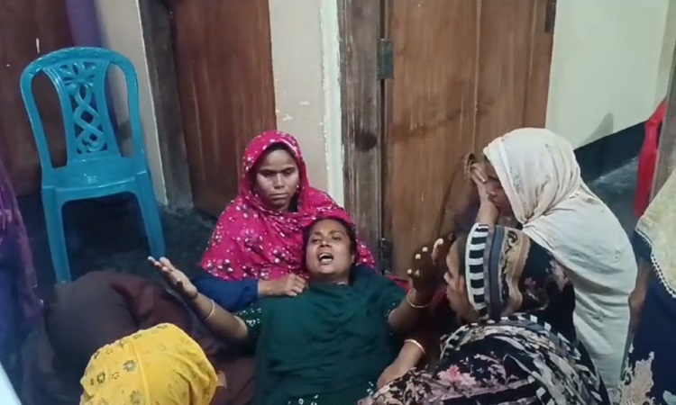 রাজবাড়ীতে ওয়াজ মাহফিলে যাওয়ার পথে ব্যবসায়ীকে কুপিয়ে হত্যা
