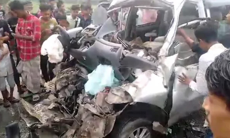 মায়ের জানাজায় যাওয়ার পথে সড়ক দুর্ঘটনায় ইতালি প্রবাসী নিহত