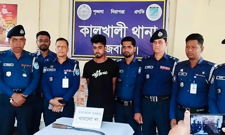 কালুখালীতে ব্যবসায়ীকে কুপিয়ে হত্যার আসামি গ্রেফতার