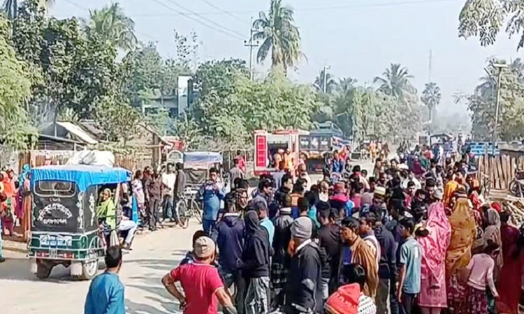 সাতক্ষীরায় ইজিবাইক-পিকআপের সংঘর্ষ, ২ নারী হজযাত্রী নিহত