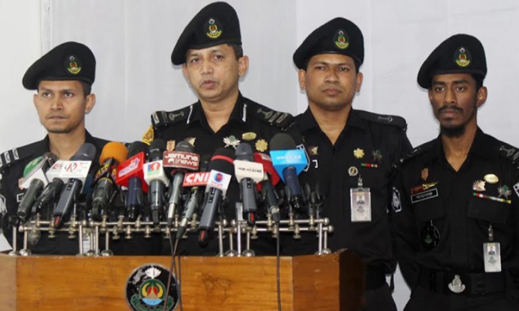 কিশোর গ্যাংয়ের মদদদাতাদেরও আইনের আওতায় আনা হবে: র‌্যাব