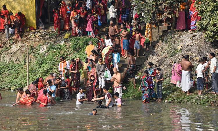 গঙ্গাস্নানের মধ্য দিয়ে ১০ দিনব্যাপী ‘নলিয়ার মেলা’ শুরু