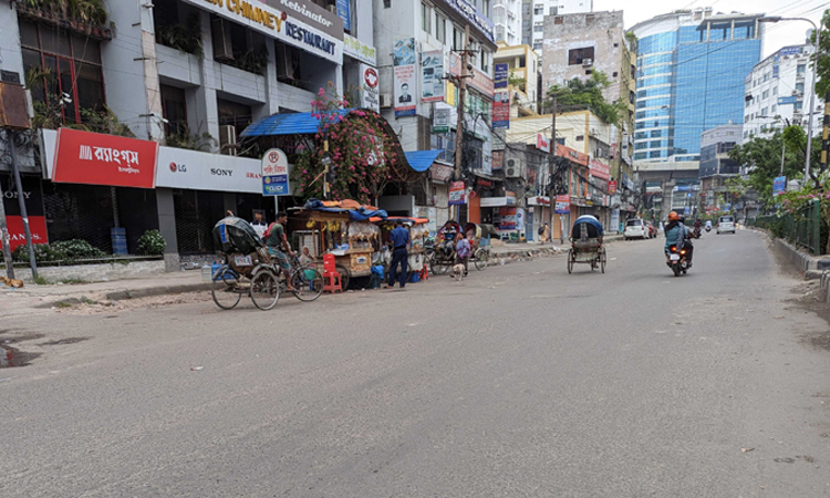 ছুটির দিনেও ‘অস্বাস্থ্যকর’ ঢাকার বাতাস