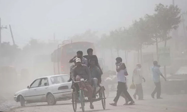 দূষিত শহরের তালিকায় আজও ‘অস্বাস্থ্যকর’ ঢাকা