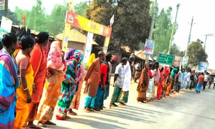 গাইবান্ধায় সাঁওতাল হত্যার বিচারসহ ৭ দফা বাস্তবায়নের দাবি