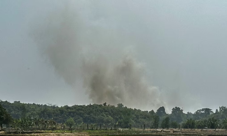 ফের অশান্ত মিয়ানমার সীমান্ত, বিমান থেকে পড়ছে গোলা