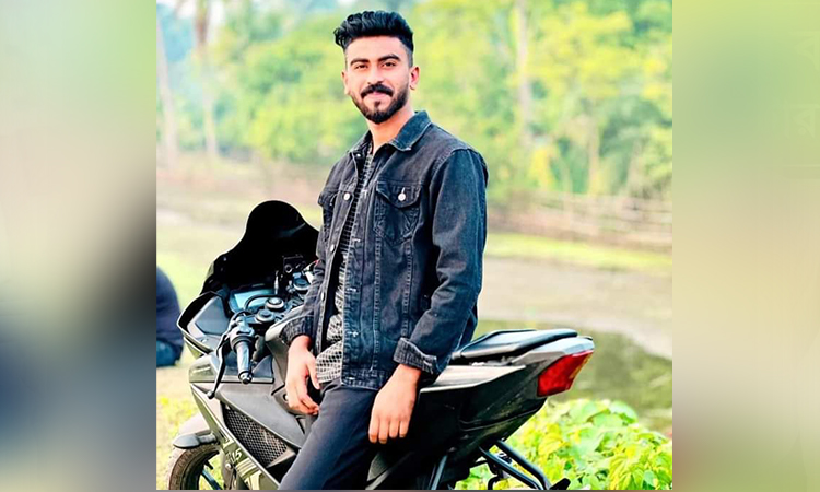সাতক্ষীরায় ট্রাক চাপায় যুবক নিহত, আহত ১