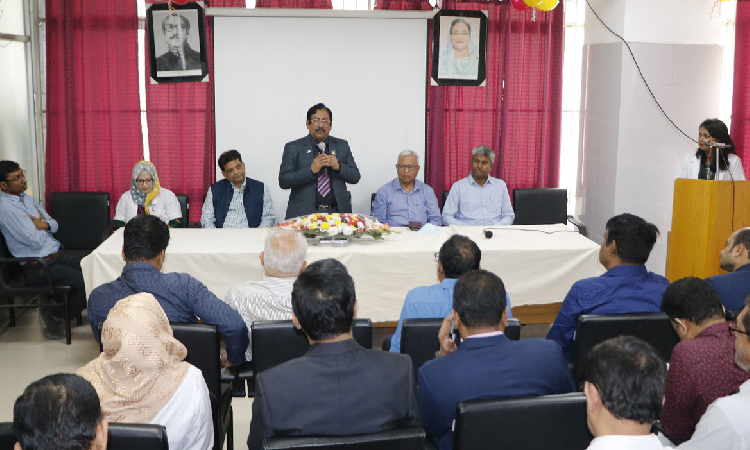 ক্যানসার চিকিৎসায় কেমো না দিয়ে টার্গেট থেরাপির পরামর্শ