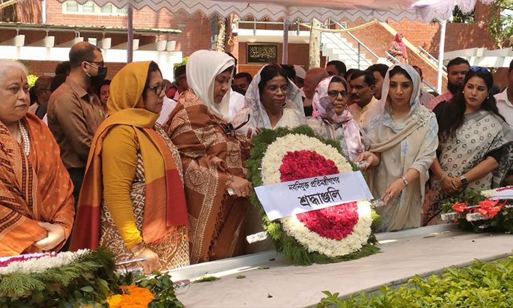 জাতির পিতার সমাধিসৌধে নবনিযুক্ত প্রতিমন্ত্রীগণ, হুইপ ও সংরক্ষিত মহিলা আসনের সংসদ সদস্যগণের শ্রদ্ধা