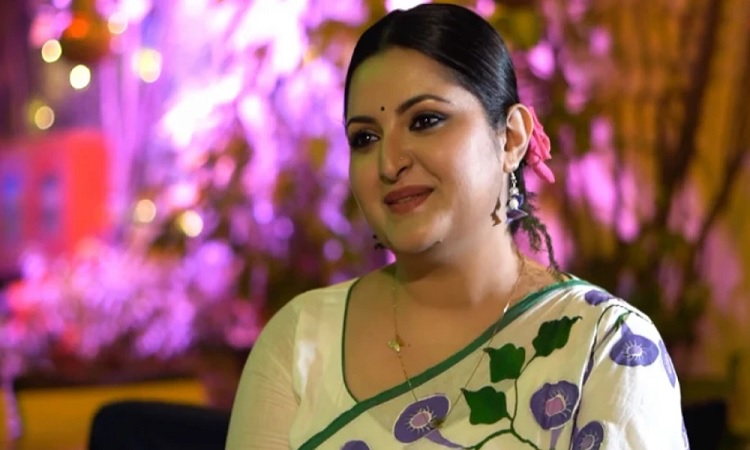 পরীমণি জানালেন, তার জীবনের সবচেয়ে পিওর প্রেম কে?