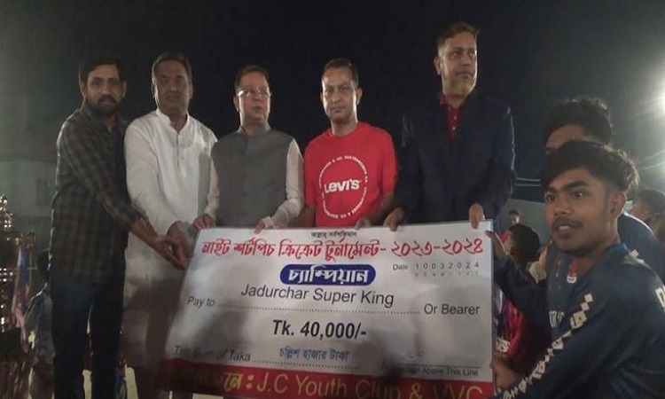 সাভারে নাইট শর্টপিচ ক্রিকেট টুর্নামেন্টের ফাইনাল অনুষ্ঠিত