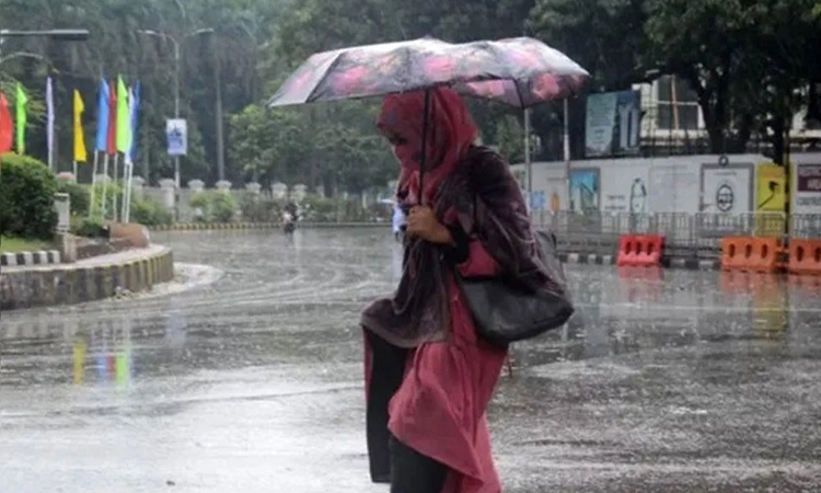 ঢাকাসহ ৪ বিভাগে বৃষ্টির আভাস, বাড়তে পারে তাপমাত্রা