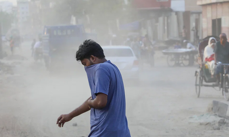 ‘অস্বাস্থ্যকর’ ঢাকার বাতাসে নেই স্বস্তির খবর