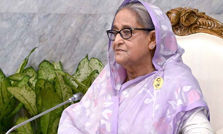 ইফতার পার্টি না করে মানুষের পাশে দাঁড়ানোর আহ্বান প্রধানমন্ত্রীর