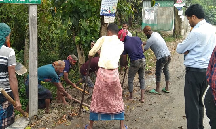 গজারিয়ায় অবৈধ গ্যাস লাইন বিচ্ছিন্ন