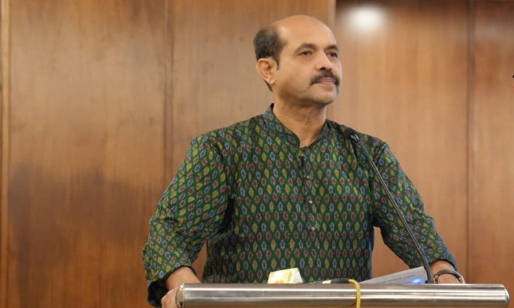 বঙ্গবন্ধুর আদর্শ বুকে লালন করে মানুষের কল্যাণে কাজ করতে হবে: আতিক