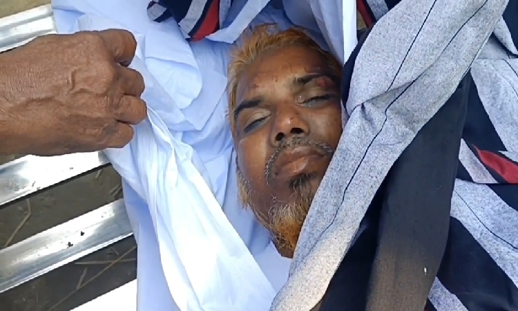 রাজবাড়ীতে ট্রাক চাপায় কৃষকের মৃত্যু
