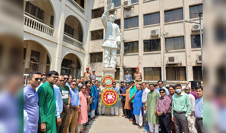 বঙ্গবন্ধুর জন্মবার্ষিকীতে প্রশাসনের আয়োজনকে উপেক্ষা কুবি শিক্ষক সমিতির