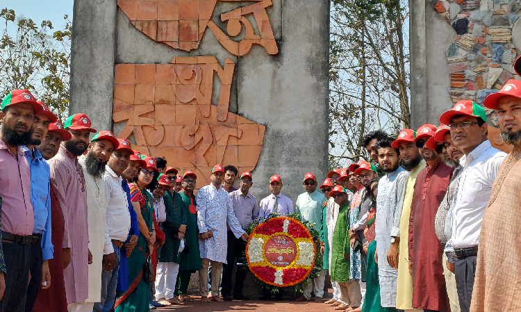 কুবিতে যথাযোগ্য মর্যাদায় স্বাধীনতা দিবস উদ্‌যাপন