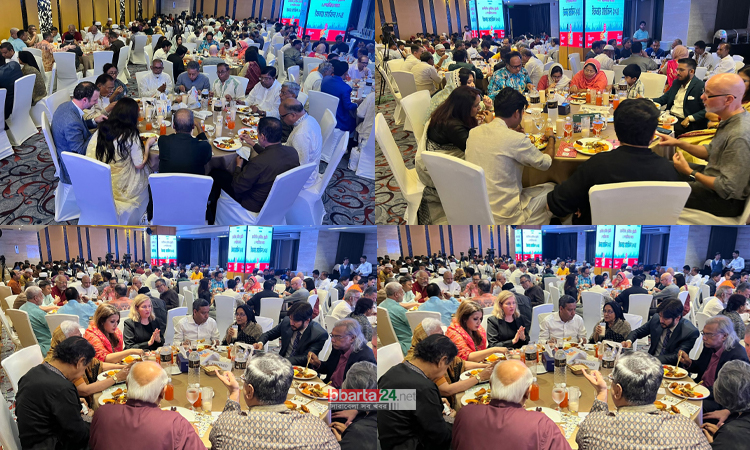 রাজনীতিবিদ, কূটনীতিক ও নাগরিক সমাজের প্রতিনিধিদের নিয়ে এবি পার্টির ইফতার