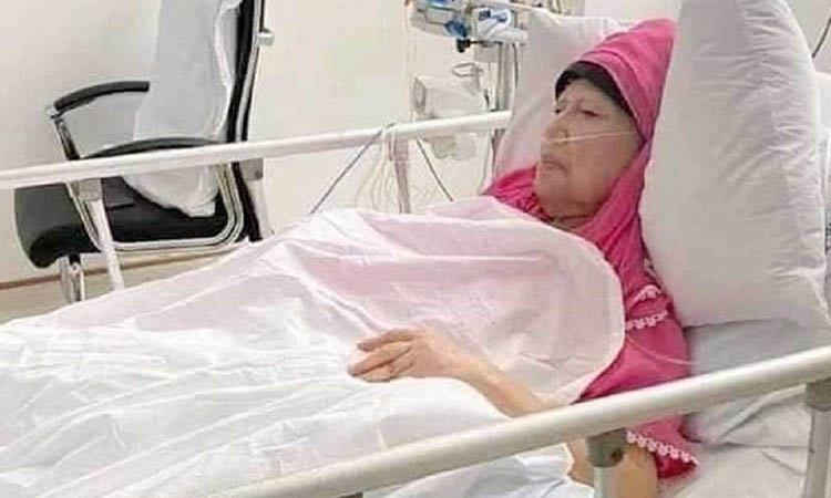 সিসিইউতে ভর্তি খালেদা জিয়া