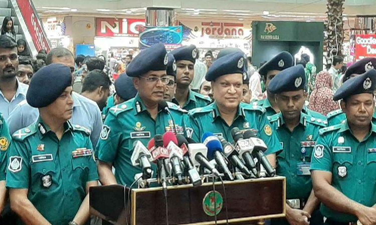 ঈদে রাজধানীর লোকাল বাস বাইরে যেতে দেওয়া হবে না: ডিএমপি কমিশনার