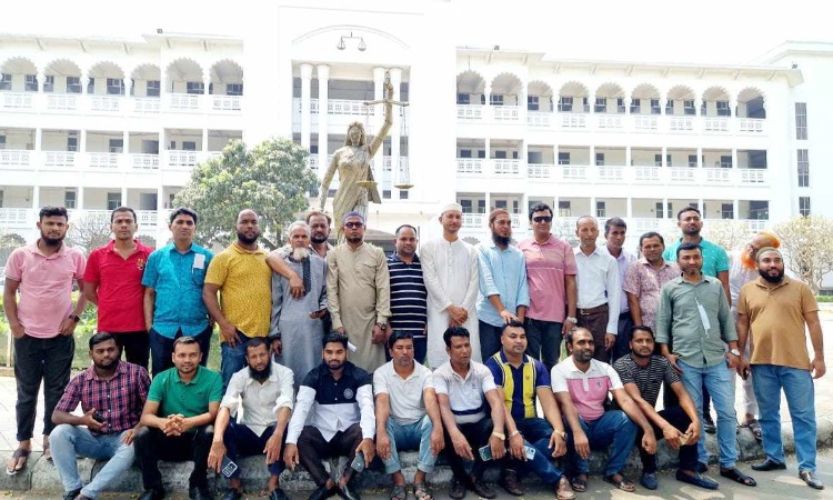 ১১ মামলায় ফেনীর ৩০ বিএনপি নেতাকর্মীর আগাম জামিন
