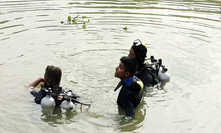 নড়াইলের নদীর পাড় থেকে শিশু নিখোঁজ