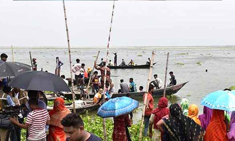 পদ্মায় গোসল করতে নেমে বাবা-ছেলেসহ নিখোঁজ ৩