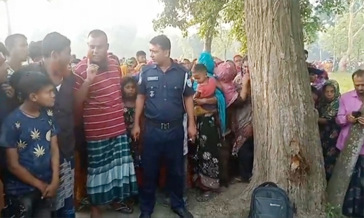 সাতসকালে চুয়াডাঙ্গা সড়কে ঝরল ২ প্রাণ