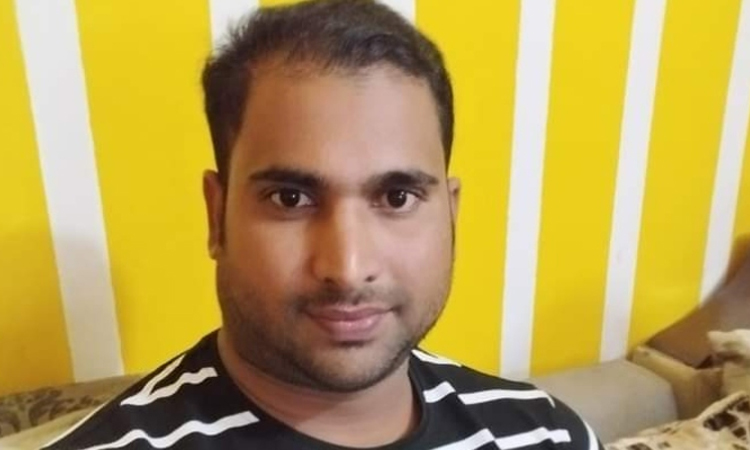 নরসিংদীতে প্রকাশ্যে ইউপি সদস্যকে গলা কেটে হত্যা
