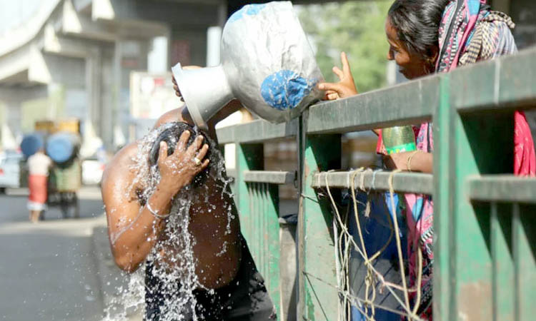 তাপপ্রবাহ থাকবে ৩ দিন, গরম বাড়বে আরও