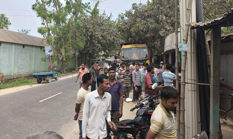 লালমনিরহাটে সড়ক দুর্ঘটনায় শ্যালিকা-দুলাভাই নিহত