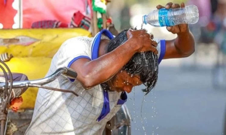 হিট এলার্ট জারি থাকবে আরও ৩ দিন