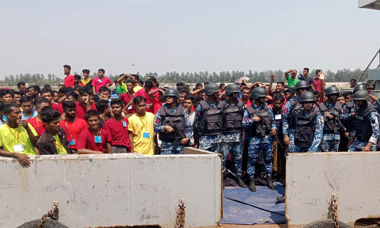 দেশে ফিরেছেন মিয়ানমারের কারাগারে থাকা ১৭৩ বাংলাদেশি