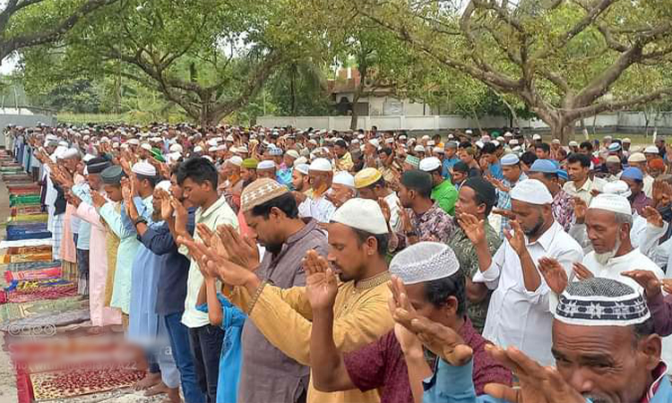 ডিমলায় বৃষ্টির জন্য ইস্তিসকার নামাজ আদায়