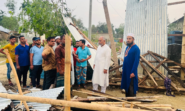 কুলাউড়ায় ঝড়ে ক্ষতিগ্রস্ত এলাকা পরিদর্শন করলেন এমপি নাদেল