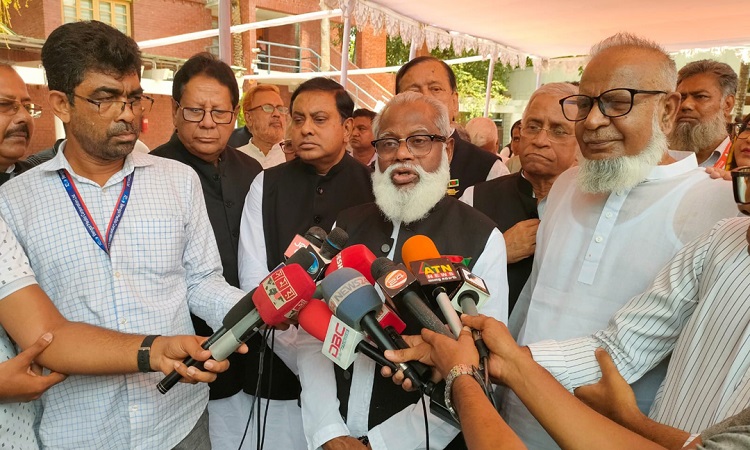 'রেডক্রিসেন্টকে গতিশীল করতে একটি ভিশন নিয়েছি'