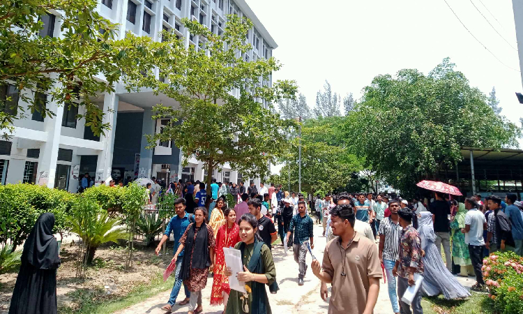 বশেমুরবিপ্রবিতে ‘বি’ ইউনিটের গুচ্ছ ভর্তি পরীক্ষায় উপস্থিতির হার ৯২.৭৩ শতাংশ