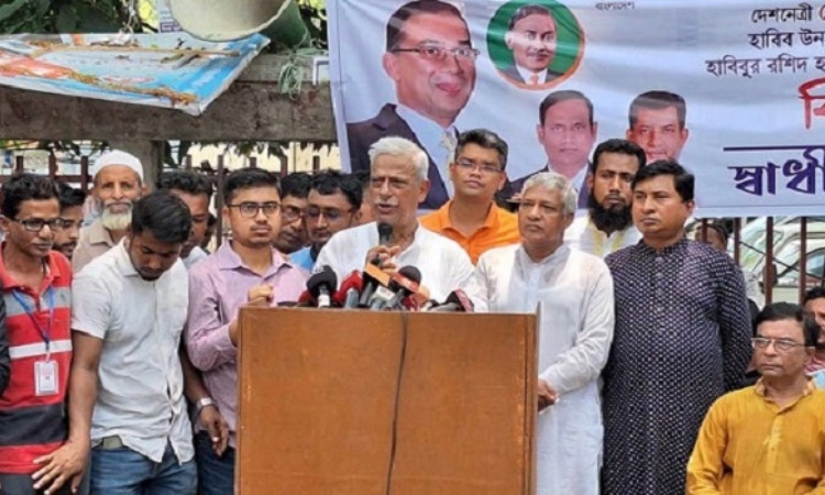 জনগণের কাছে হেরে যাওয়ার আগে ক্ষমতা ছেড়ে দিন: ফারুক