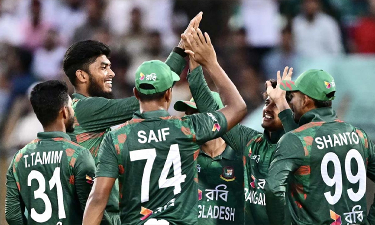 টাইগার বোলারদের দাপটে ১২৪ রানেই অলআউট জিম্বাবুয়ে