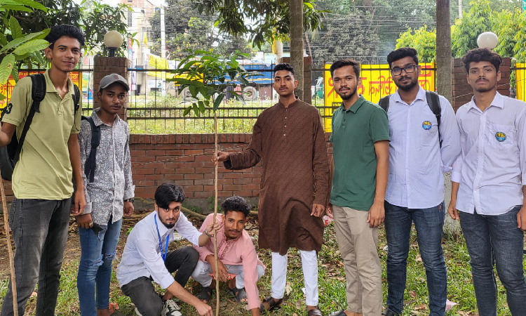 টাঙ্গাইল পলিটেকনিক ইনস্টিটিউট ছাত্রলীগের উদ্যোগে বৃক্ষরোপণ